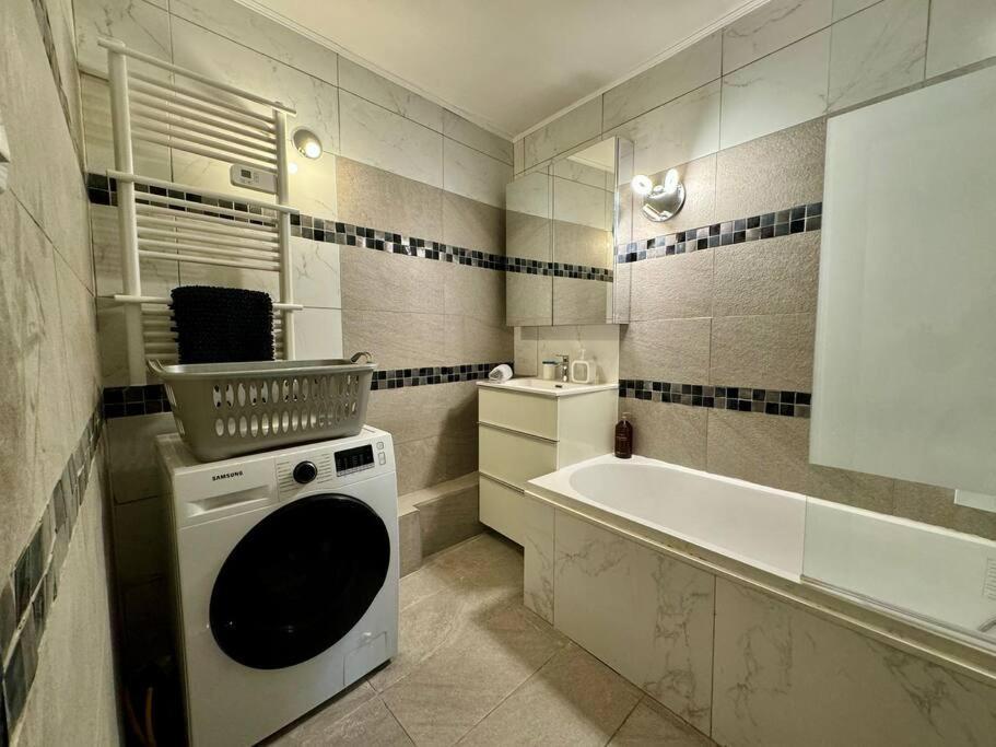 Le Refuge Du Coquelicot Apartment Beziers Ngoại thất bức ảnh